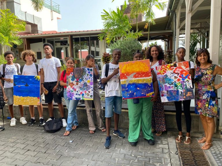 Atelier d’Art thérapie intergénérationnel à l’Ephad du Sacré Cœur ...